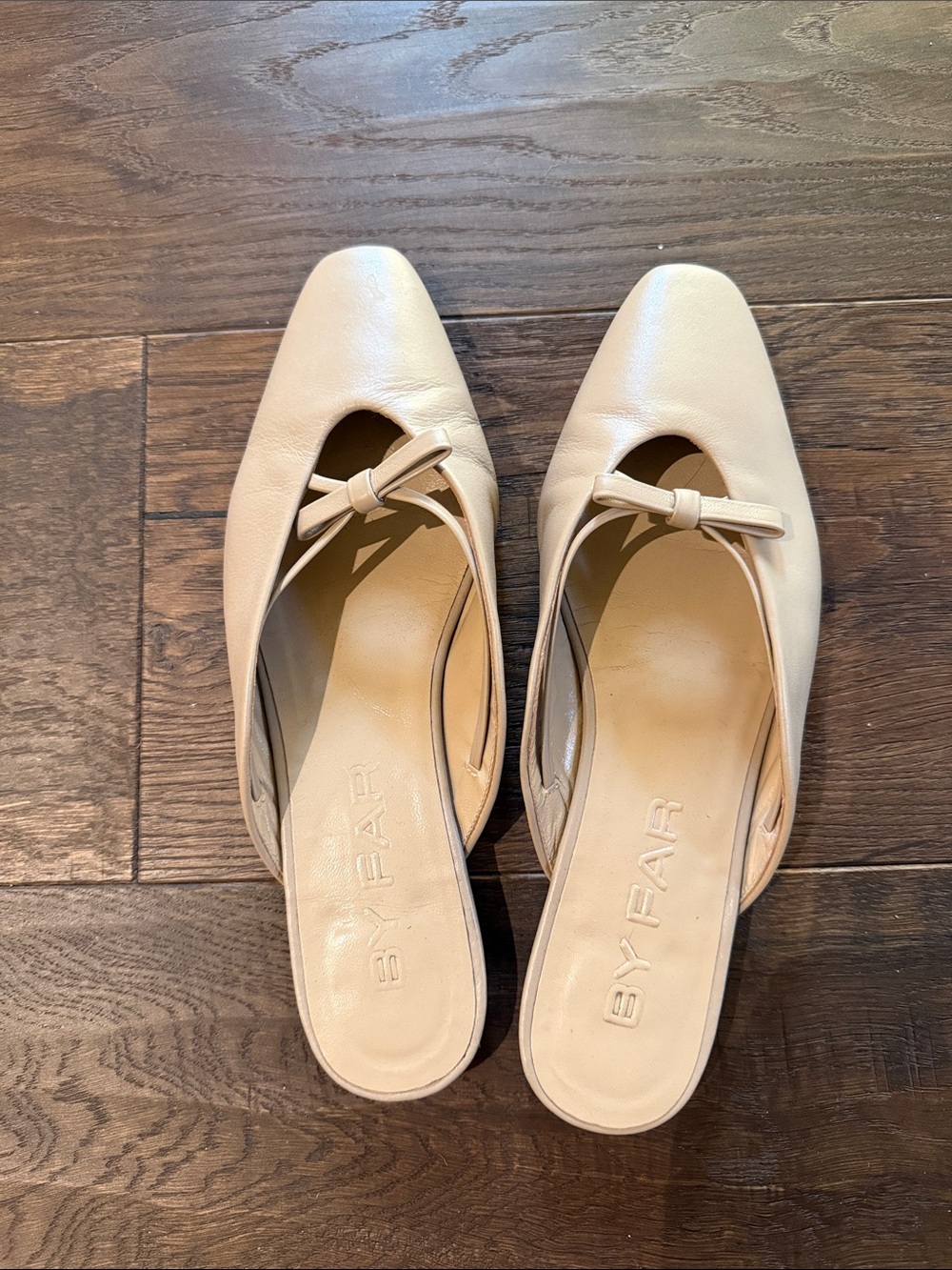 BY FAR Cream Bow-Top Leather Mules. Size 38 (8)